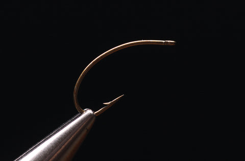 Daiichi Hooks #1100 - Wide Gape Dry Fly Hook – Out Fly Fishing